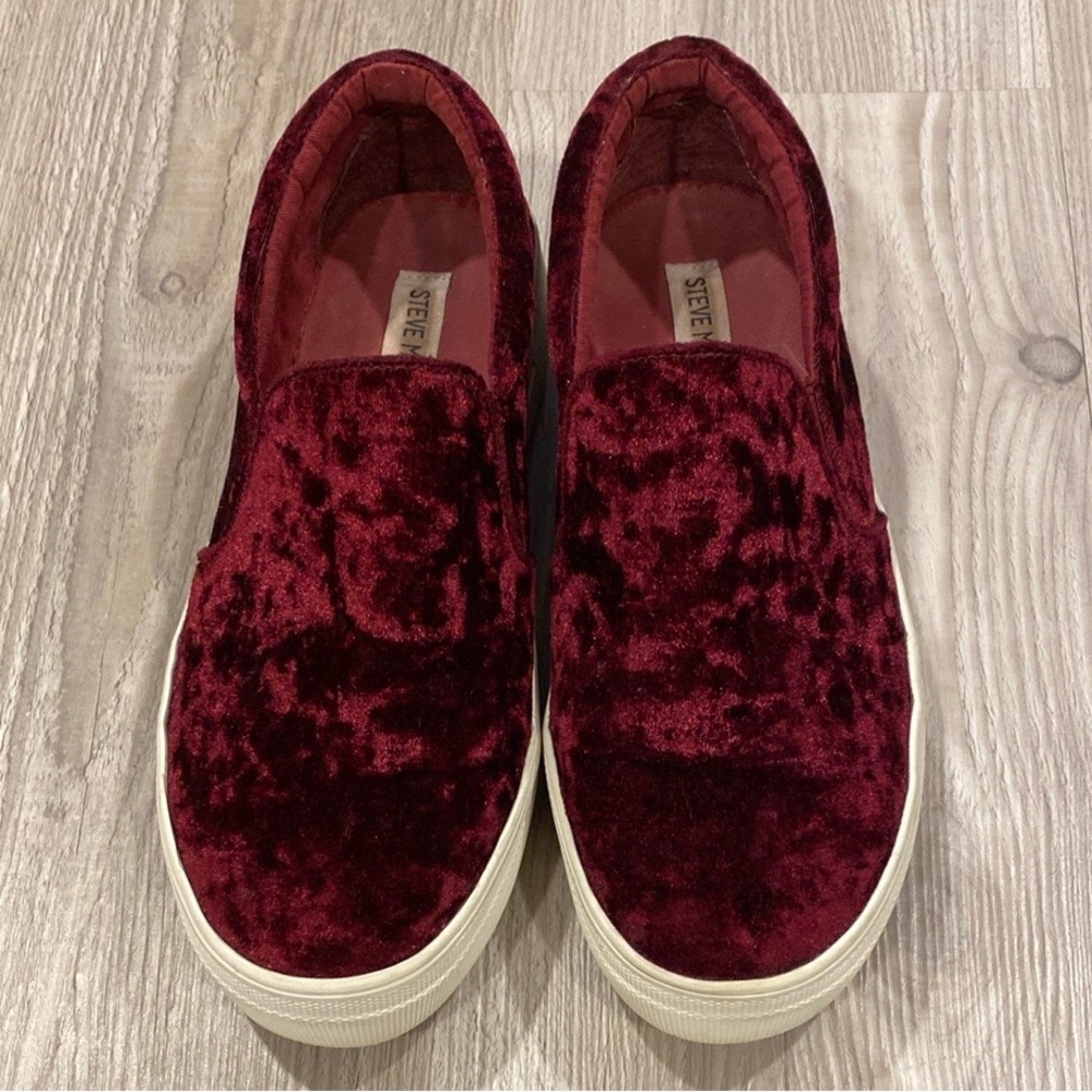 Steve Madden Crushed Red Velvet Slip-On Sneakers